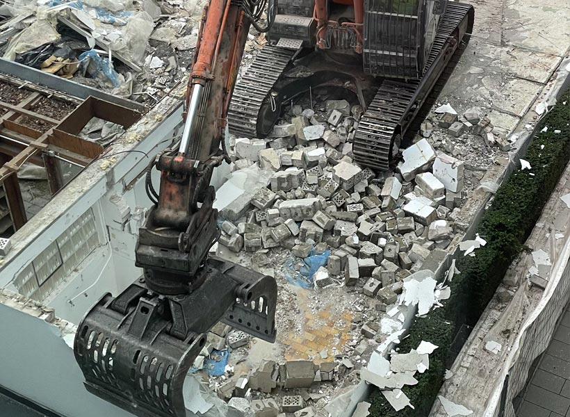 how to choose the right residential demolition contractor in San Diego